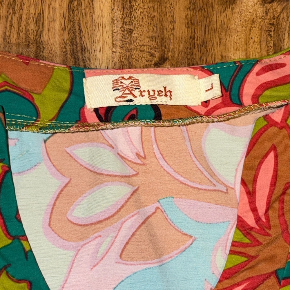 Aryeh women’s large 12 14 dress knee 3/4 bell sleeve green pink pattern nwot - Picture 4 of 7